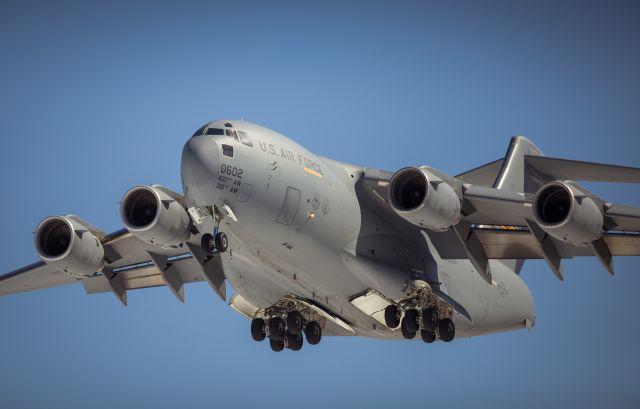 Boeing Globemaster III — - Charleston Air Force Base C-17 Globemaster III on final to KBGR.