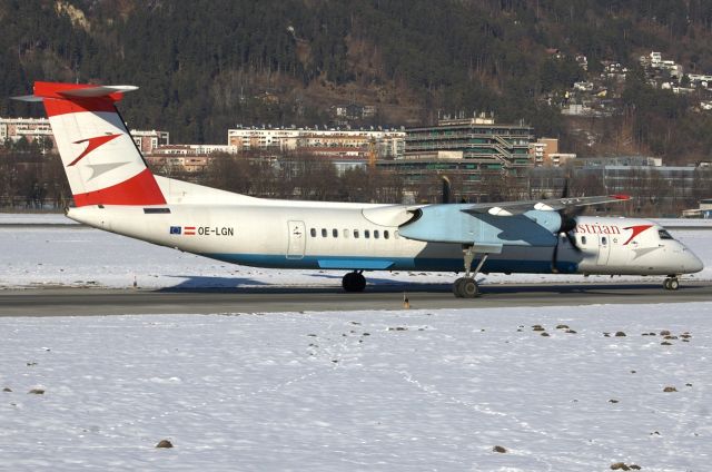 de Havilland Dash 8-400 (OE-LGN)