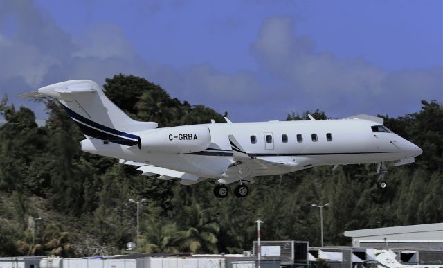 Bombardier Challenger 300 (C-GRBA)
