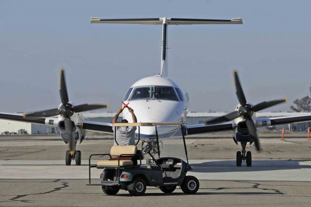 Embraer EMB-120 Brasilia (N653CT)