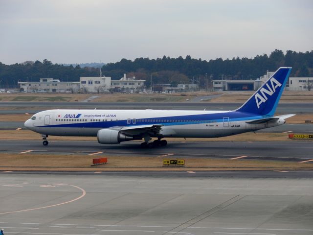 BOEING 767-300 (JA618A)