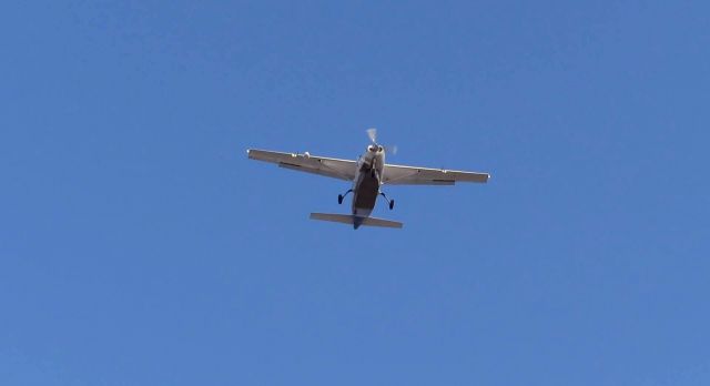 Cessna Caravan (N722FX) - FedEx Cessna 208B on Final for RWY 27 arriving from Imperial County