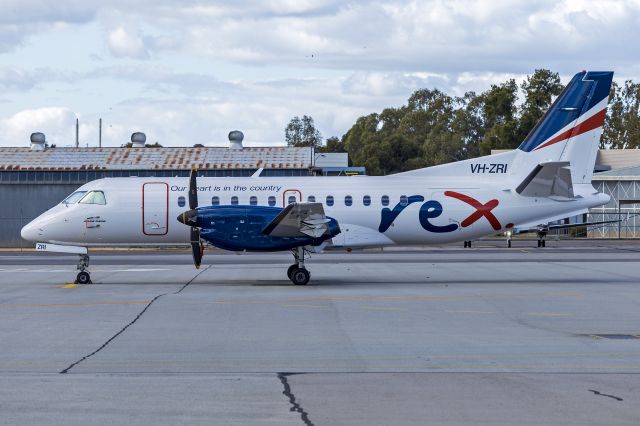 Saab 340 (VH-ZRI) - Rex Airlines (VH-ZRI) Saab 340B, in new revised livery, at Wagga Wagga Airport.