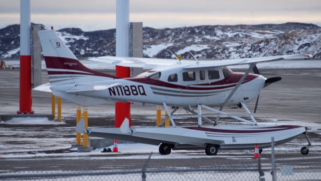 Cessna 206 Stationair (N1188Q) - N1188Q at the Iqaluit airport.