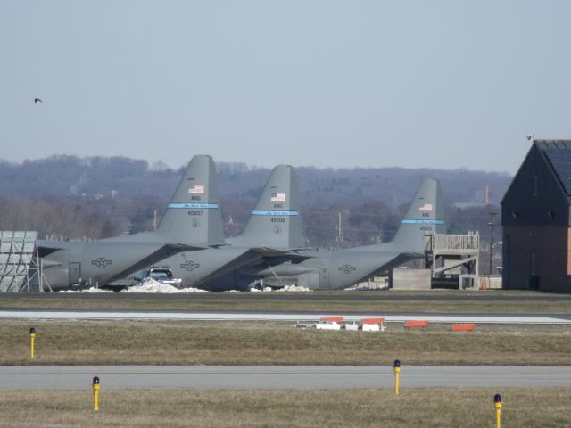 Lockheed C-130 Hercules —