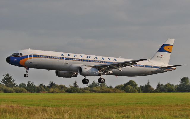 Airbus A321 (D-AIRX) - lufthansa retro livery a-321 d-airx about to land at shannon after a test flight off the irish west coast 7/9/14.