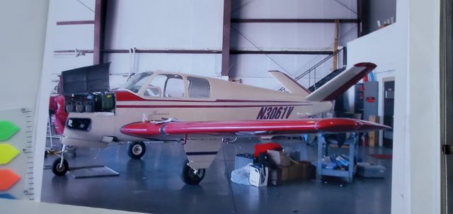 Beechcraft 35 Bonanza (N3061V)