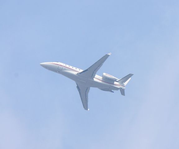 Gulfstream American Gulfstream 2 (N688AJ) - At HongKong International Airport.