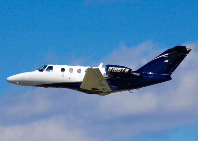 Cessna Citation CJ1 (N186TW) - At Downtown Shreveport. 