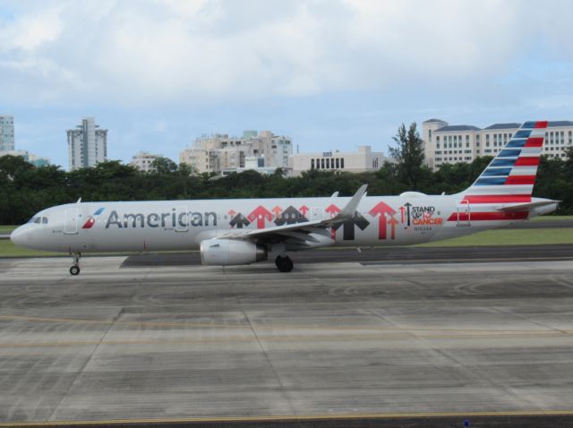 Airbus A321 (N162AA)