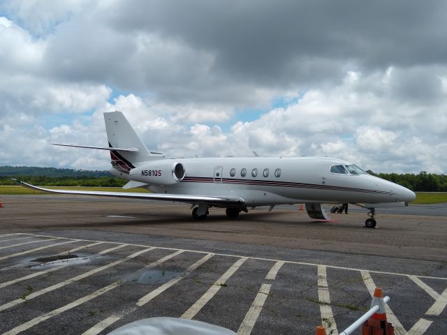 Cessna Citation Latitude (N581QS) - Cessna Citation Latitude Parked at KHZL