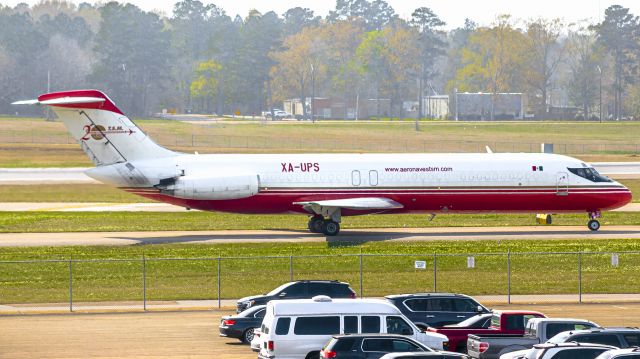 McDonnell Douglas DC-9-30 (XA-UPS) - My first time catching  Aeronaves in the daylight, however hazy conditions made this somewhat difficult to edit well. Also one of their red liveries!