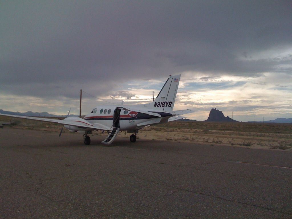 Beechcraft King Air 90 (N918VS) - Shiprock, NM