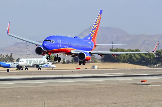 Boeing 737-700 (N458WN) - N458WN Southwest Airlines   2004 Boeing 737-7H4 C/N 33857 - Las Vegas - McCarran International (LAS / KLAS)br /USA - Nevada, October 28 , 2013br /Photo: Tomás Del Coro