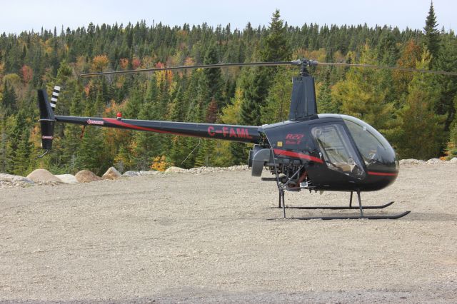 C-FAML — - Pourvoirie St-Zénon Lanaudière QC. Robinson R 22 Beta C-FAML. 08-10-2015