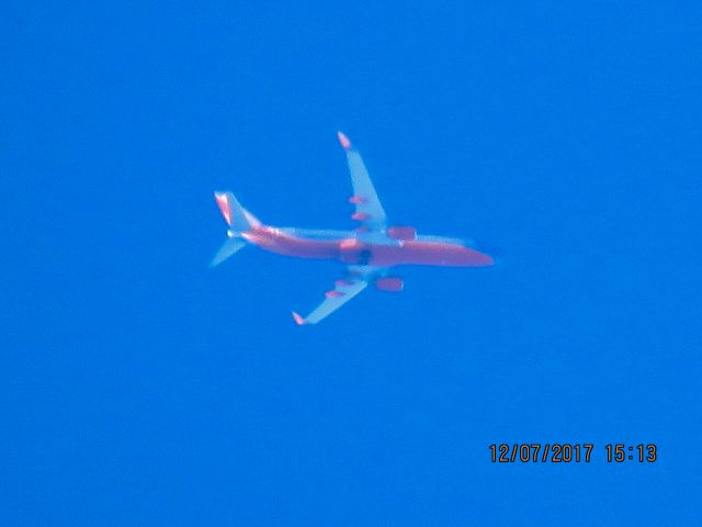 Boeing 737-800 (N8646B)