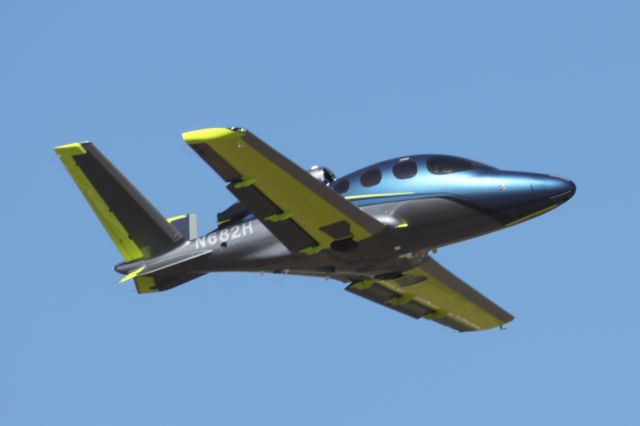 Cirrus Vision SF50 (N682H) - Sat, May 16, 2020 at 9:27 AM