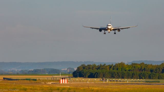 Boeing 757-200 (EC-NHF)