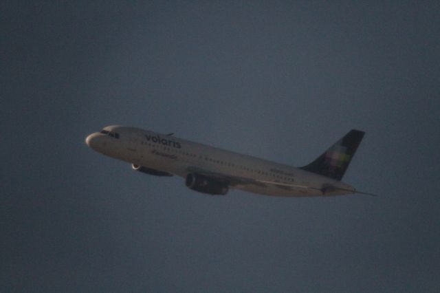 Airbus A320 (N512VL) - DEPARTURE 27 MMTJ