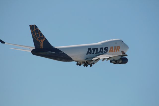 Boeing 747-400 (N497MC) - TAKE OFF FROM MIAMI