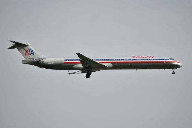 McDonnell Douglas MD-82 (N501AA) - Last AA MD-80 Arrival at DTW on 09-03-19. Shown arriving as flight 1222 from DFW on 09-03-19 on runway 22-R from off of Wick Rd.