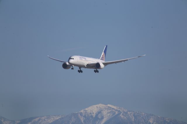 Boeing 787-8 (N26909)