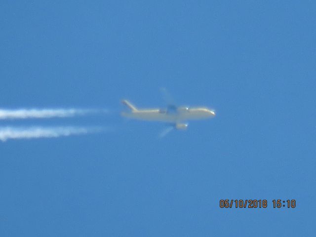 Airbus A320 (N606NK)