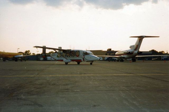 Short 330 (N334AC) - buffalo cargo ramp, Short 330, 727, convair