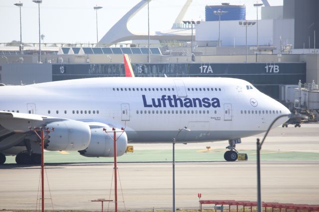 BOEING 747-8 (D-ABYL)