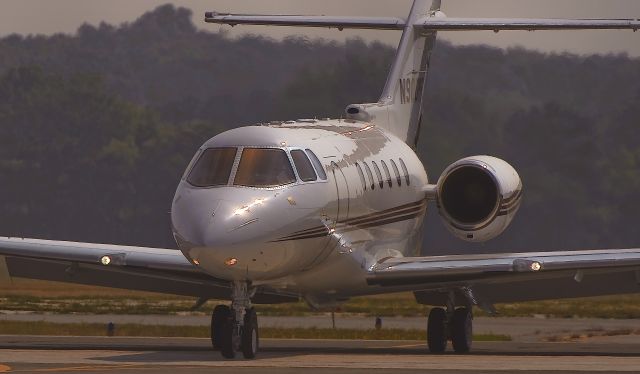 Hawker 800 (N900PF)