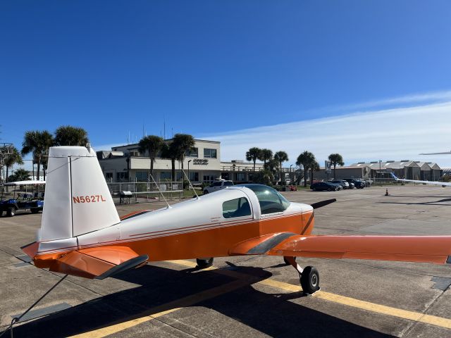 Grumman Tr2 (N5627L)