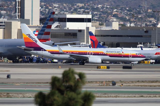 Boeing 737-800 (N917NN)