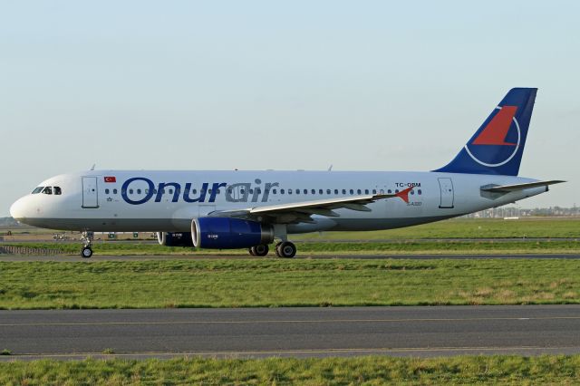 Airbus A320 (TC-OBM)