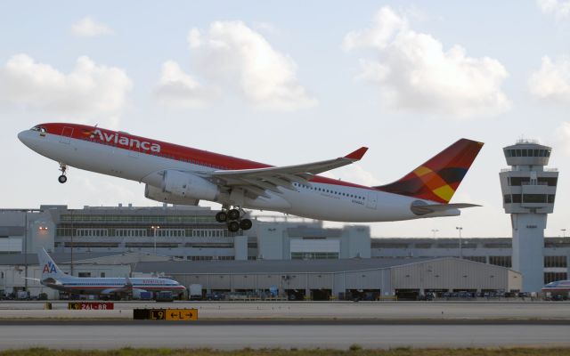 Airbus A330-200 (N948AC) - airborne from R-8R headed to Bogota...