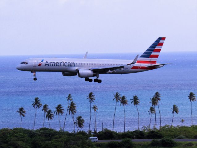 Boeing 757-200 (N178AA)