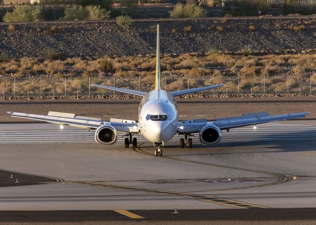 BOEING 737-400 (N733CK)