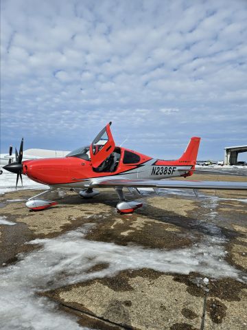 Cirrus SR-22 (N238SF)