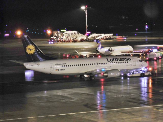 BOEING 737-300 (D-ABEN)