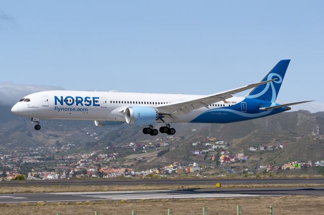 Boeing 787-9 Dreamliner (EC-NVX) - Landing on the RWY30 of Tenerife North and, coming from Madrid-Barajas, this B789 of Norse Atlantic Airways with Spanish registration that will use Air Europa. Today, covering the flight UX9048 from Madrid Barajas.
