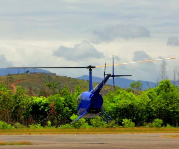 Robinson R-44 (PR-SAB)