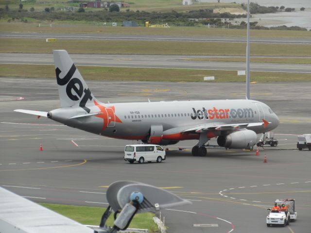 Airbus A320 (VH-VQA)