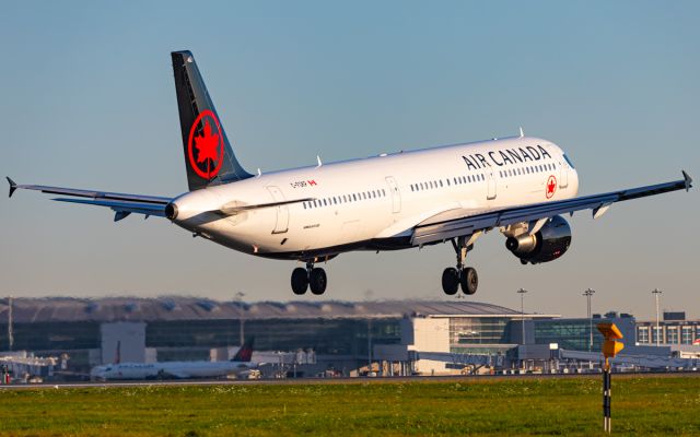 Airbus A321 (C-FGKP)