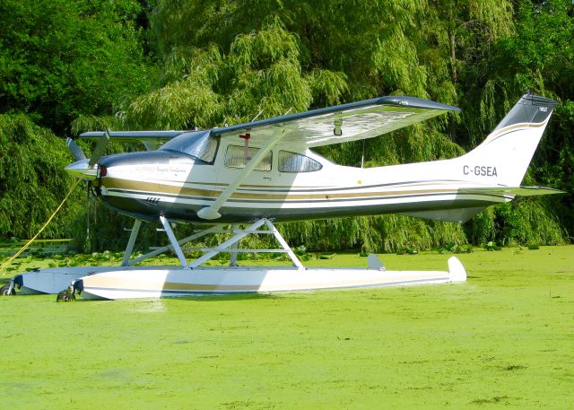 Cessna Skylane (C-GSEA) - At AirVenture 2016. -     1977 Cameron Balloons O-77