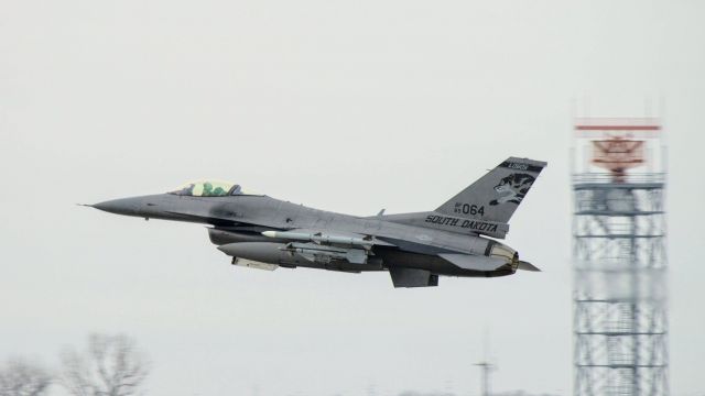 Lockheed F-16 Fighting Falcon (89064) - Nose gear doors closing "on the go" for #89-064 (F-16C Block 40)br /South Dakota Air National Guard 114th Fighter Wing / 175th Fighter Squadron