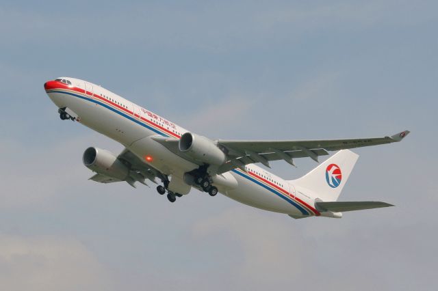 Airbus A330-200 (B-6546) - the last test flight, before delivery to China Eastern Airlines, of Airbus A330-243, Toulouse Blagnac Airport (LFBO-TLS)