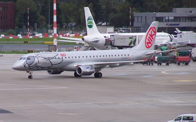 Embraer ERJ-190 (OE-IHB) - Photo taken during August 2014 c/n 19000294