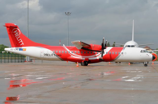 ATR ATR-72 (EC-LNQ)