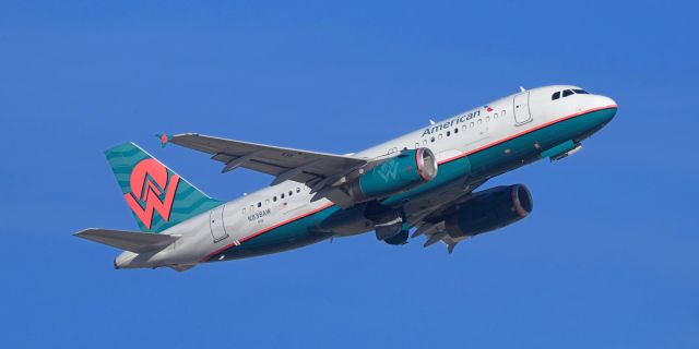 Airbus A319 (N838AW) - phoenix sky harbor international airport 17JAN20