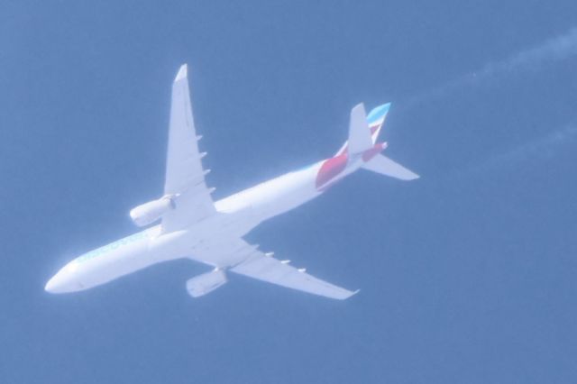 Airbus A330-300 (D-AIKE) - D-AIKE Airbus A 330 343X AEROWINGS DISCOVER AIRLINES OCN86 De Frankfurt FUR. Vers Tulum MEX. Altitude 11590 Mètres Vitesse 769 KM/H. Survolant la ville de Lavaltrie QC. Le 26-01-2025 à 11:45.