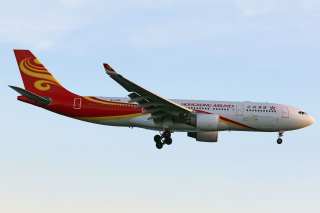 Airbus A330-200 (B-LND)